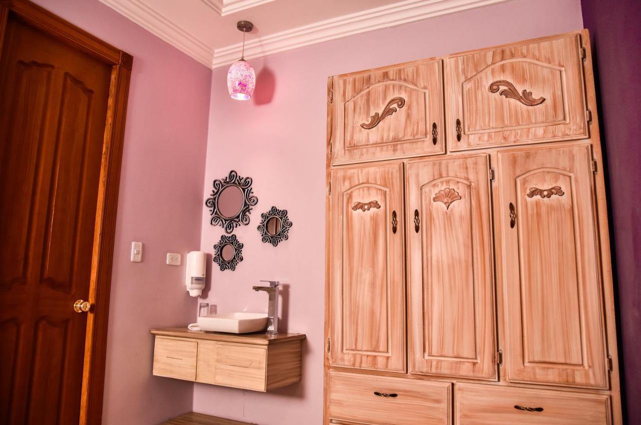 Hotel Boutique Casa Ruth En Cuenca Luaran gambar
